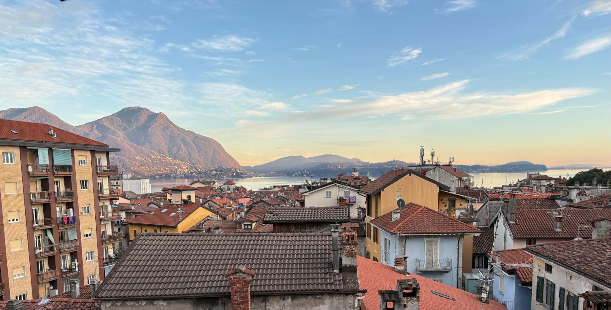 La Terrazza Apartment แวร์บาเนีย ภายนอก รูปภาพ